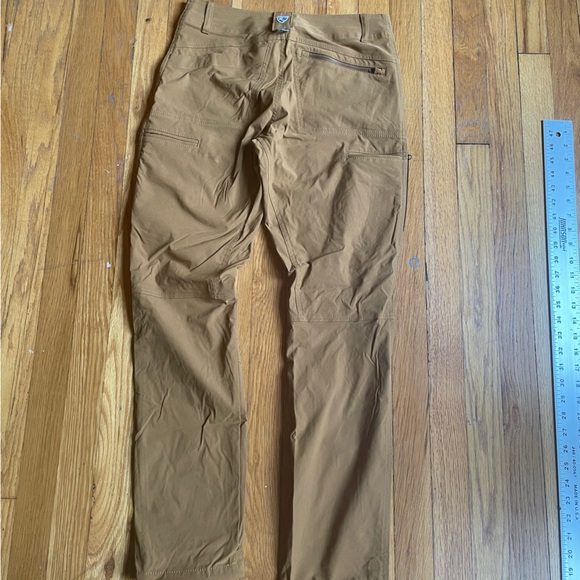 ⛰️KÜHL⛰️ dark khaki hiking pants - Picture 4 of 7